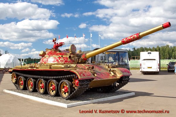 Парк Патриот танк Хохлома