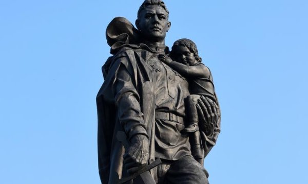 Вучетич воин-освободитель