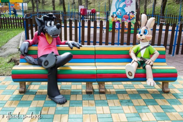 Лопатинский сад Смоленск фигуры