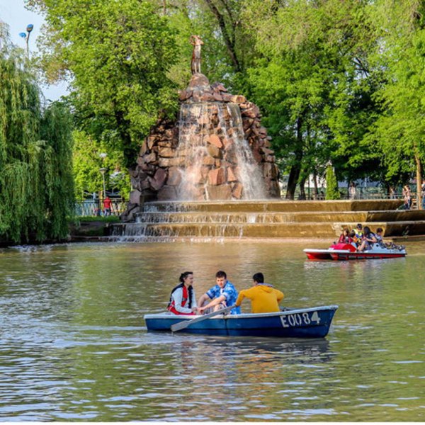 Центральный парк Алматы