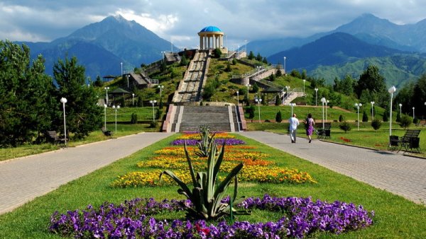 Парк президента в Алматы