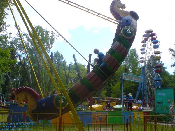Парк Победы Ульяновск аттракционы