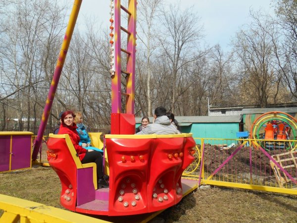 Парк Победы Ульяновск карусели