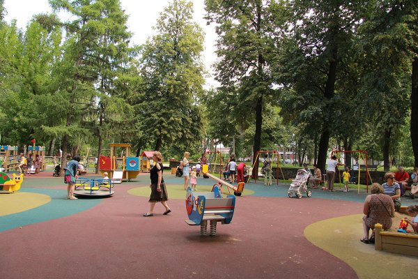 Парк Металлургов Магнитогорск детская площадка