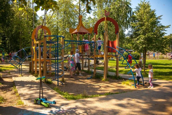 Детская площадка Сормовский парк 2005 г