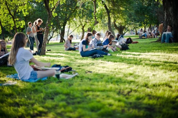 Парк Горького молодежь