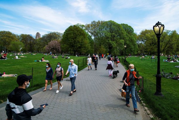 Прогулки в парках