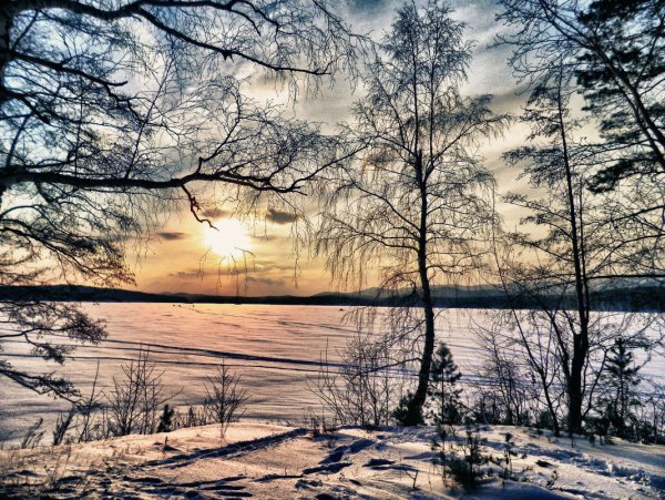Мартовский природный пейзаж