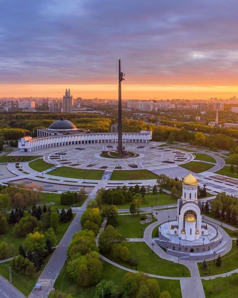 Мемориальный комплекс Поклонная гора