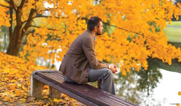 Мужчина осень