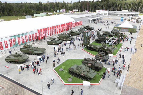 Парк Патриот выставка армия 2020