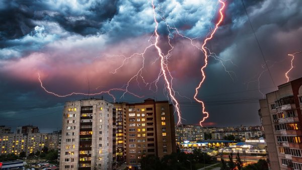 Гроза в Тюмени, молнии