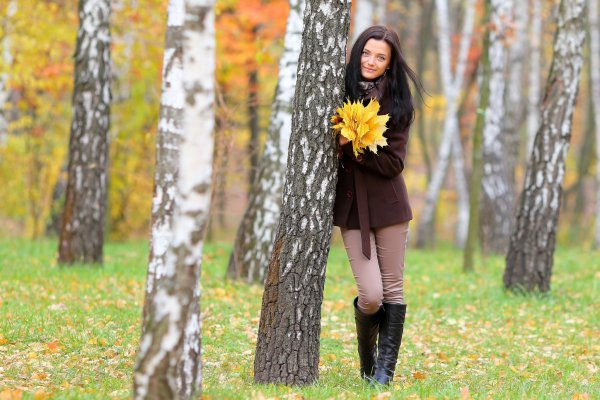 Девушка осенью
