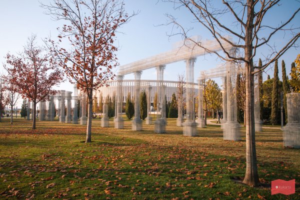 Парк Галицкого в Краснодаре колонны