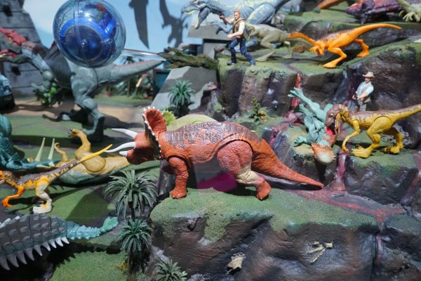 Маттел мир Юрского периода 2