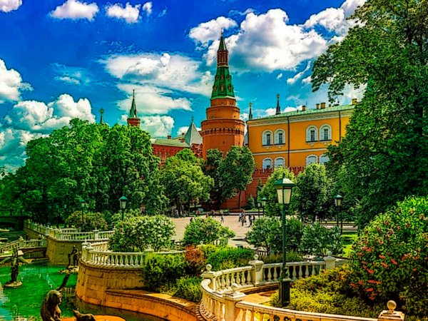 Александровский сад Москва