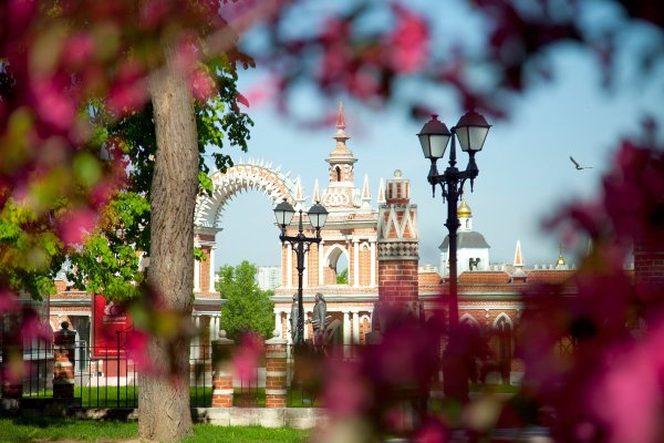 Парк Царицыно летом