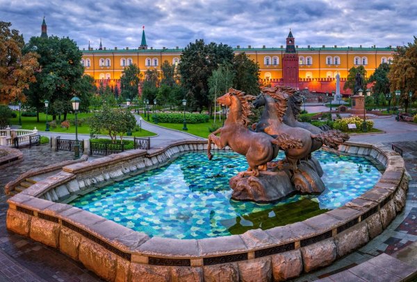 Александровский сад Москва