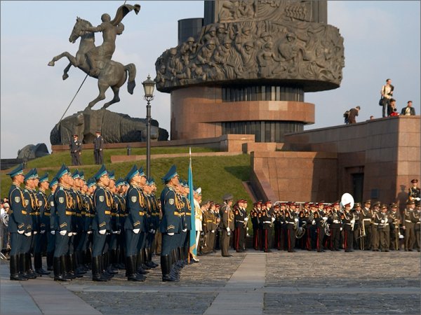 Парк Победы на Поклонной горе Москва