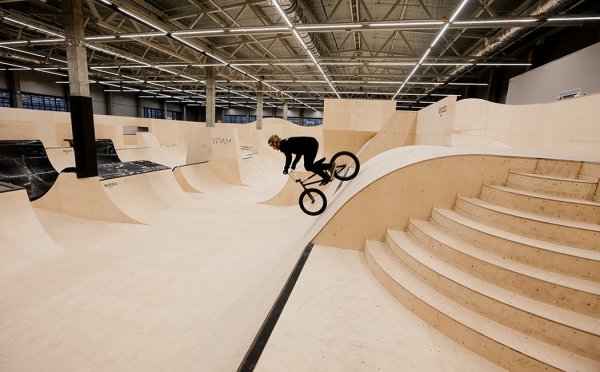 Урам Крытый скейтпарк