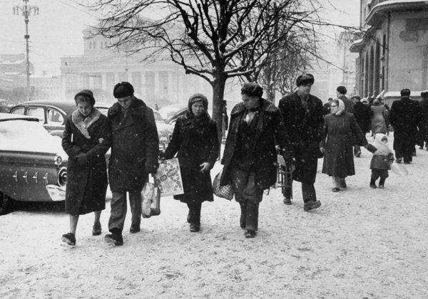 Карл Миданс зима 1959