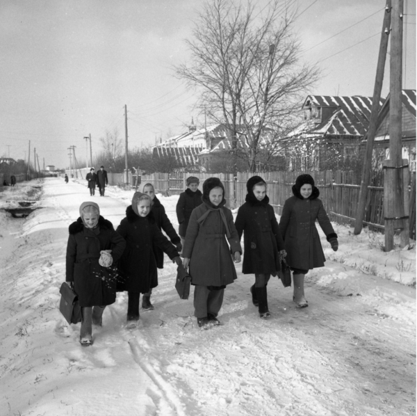 Советские люди в деревне