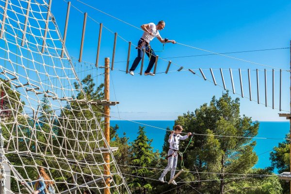 Ялта Интурист веревочный парк
