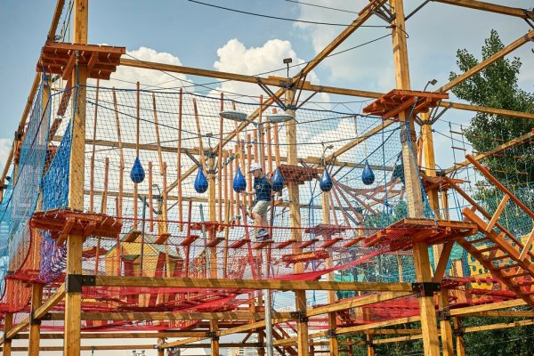 Узломания веревочный парк на Островитянова