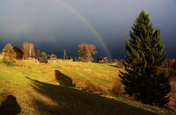 Вечер в деревне после дождя