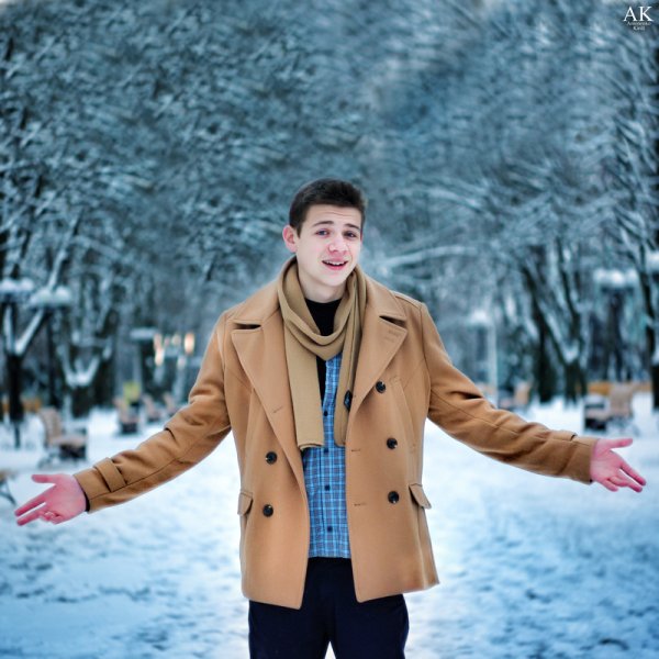 Фотосессия с парнем зимой