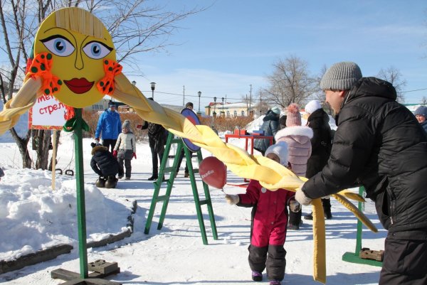 Реквизит на Масленицу