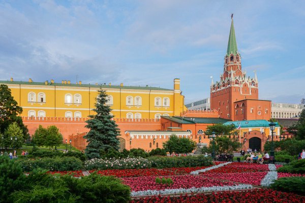 Александровский сад Московского Кремля