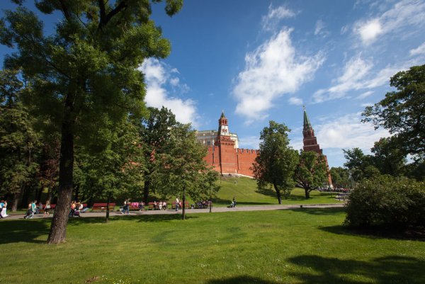 Парк Александровский сад Москва