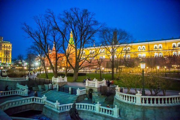 Александровский парк Москва