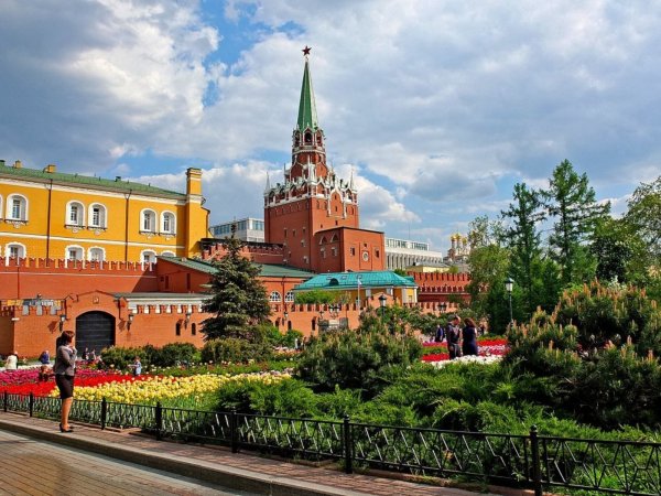 Александровский парк Москва