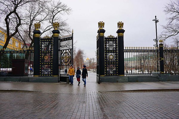 Александровский сад Москва верхний сад