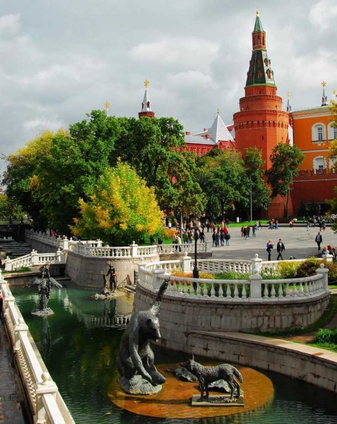 Парк Александровский сад Москва
