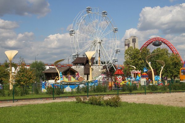 Крылатское парк аттракционов