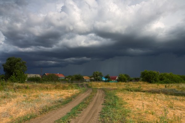 Деревня пасмурно
