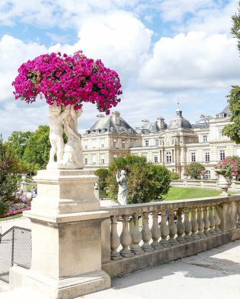 Люксембургский парк в Париже