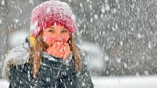 Снег холодно