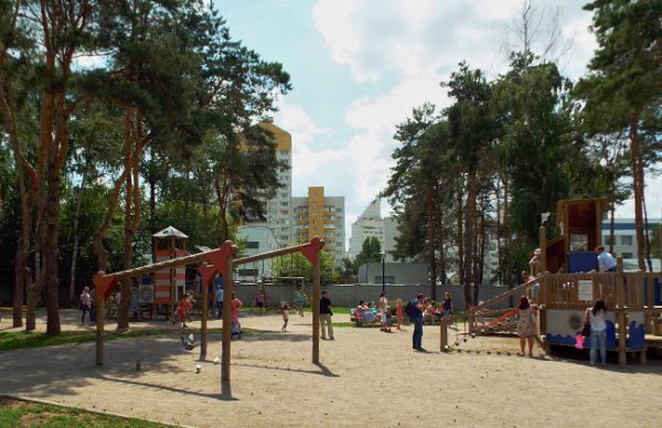Детские площадки в парке Алые паруса Воронеж