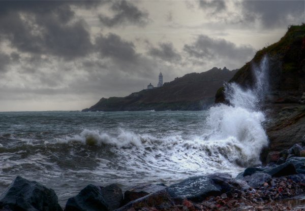 Море скалы шторм Крым