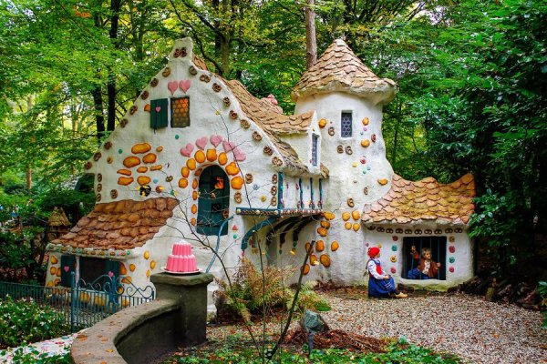 Парк Эфтелинг Нидерланды Лесное королевство