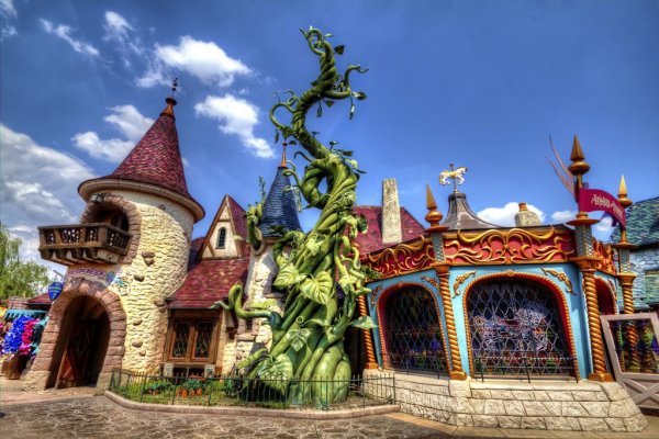 Fantasyland Диснейленд