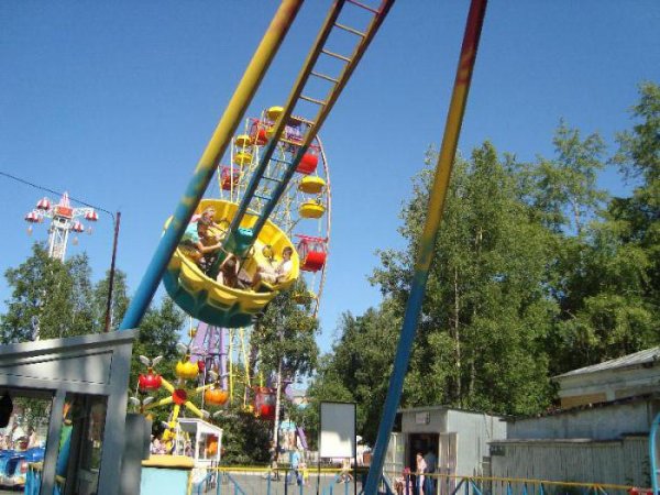 Аттракционы в Архангельске потешный двор