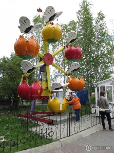 Аттракционы в Архангельске потешный двор