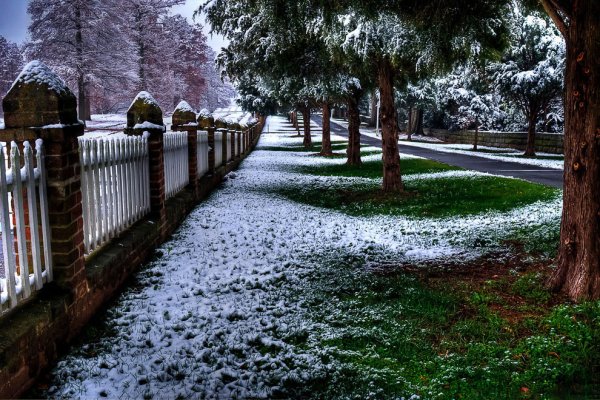 Первый снег красиво