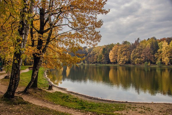 Измайловский парк красный пруд