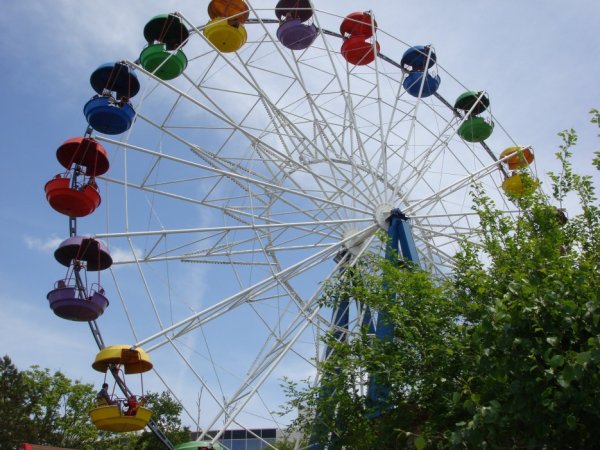 Владивосток колесо обозрения на набережной